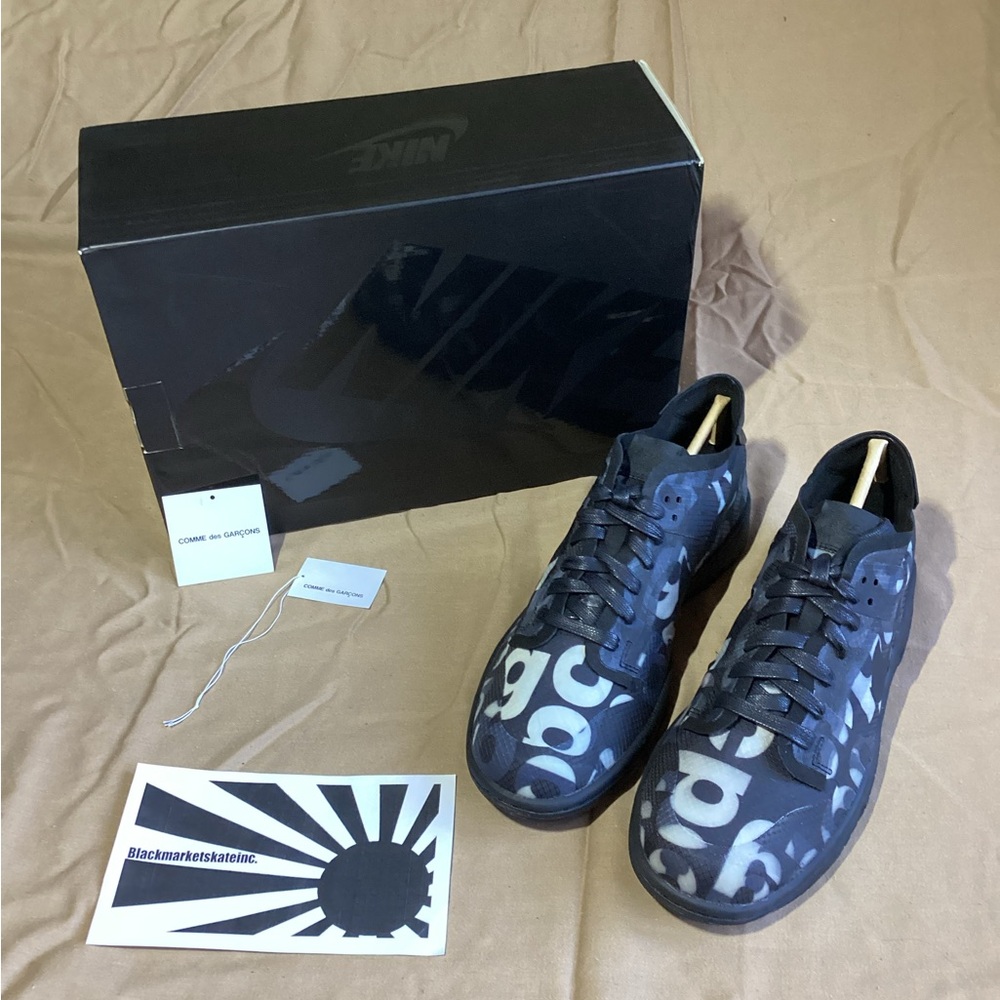 Nike x Comme des Garçons Dunk Low 'Monogram Print' CZ2675-001 Women 12/ Men 10.5 - Picture 3 of 8